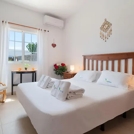 Mariposa Villa *